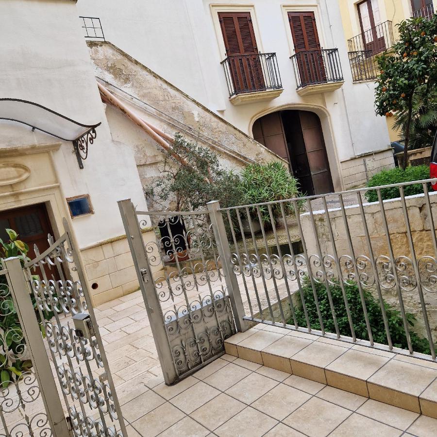 B&B Il Rosone Massafra Exterior photo